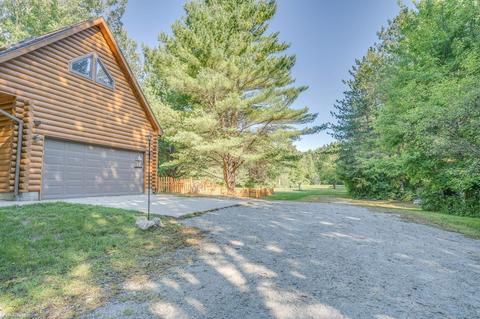 7144 Hewitt, Grant, MI 48032 photo 27