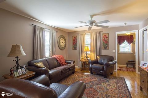 3187 Hogarth, Flint, MI 48532 photo 6