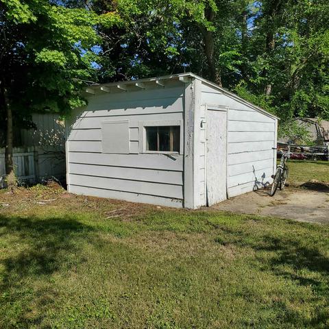325 N Silverleaf, Gladwin, MI 48624 photo 20