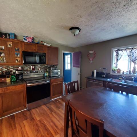 325 N Silverleaf, Gladwin, MI 48624 photo 3