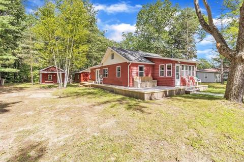 947 E Maple, Beaverton, MI 48612 photo 1