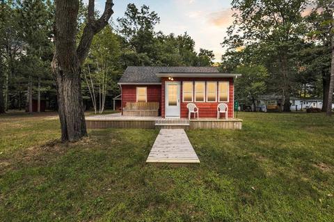 947 E Maple, Beaverton, MI 48612 photo 4