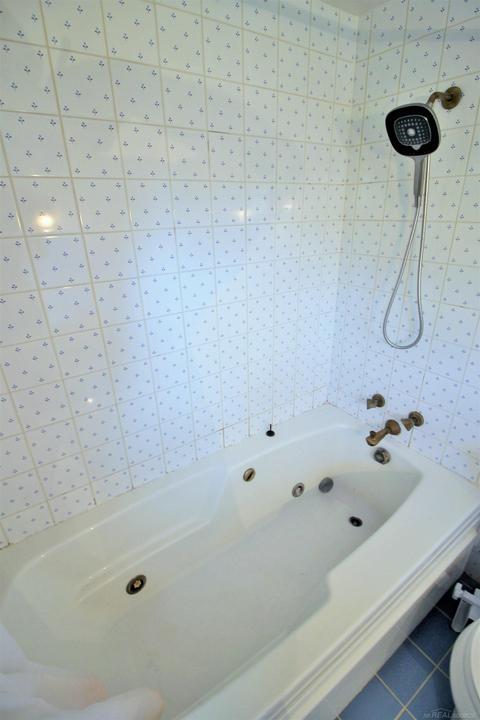 1018 Nottingham, Grosse Pointe Park, MI 48230 photo 32