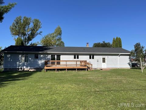 1015 Shields St, L'anse, MI 49946 photo 26