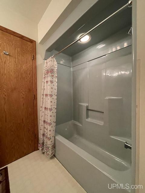 1015 Shields St, L'anse, MI 49946 photo 17