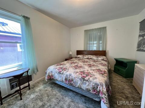 320 Seifert Ave, L'anse, MI 49946 photo 9