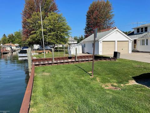 105 North Ave, Algonac, MI 48001 photo 16