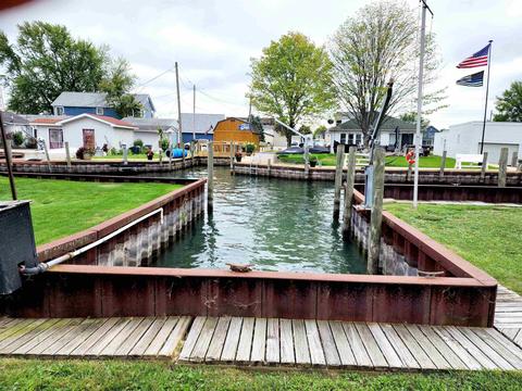 105 North Ave, Algonac, MI 48001 photo 15