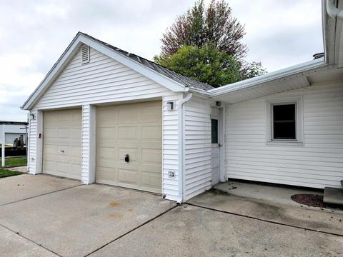 105 North Ave, Algonac, MI 48001 photo 8