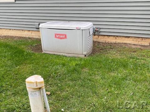 2486 Chesapeake Dr, Adrian, MI 49221 photo 24