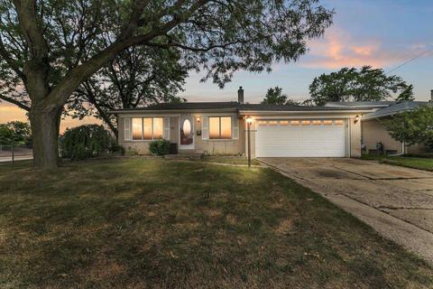 27015 Sutherland Dr, Warren, MI 48088 photo 3