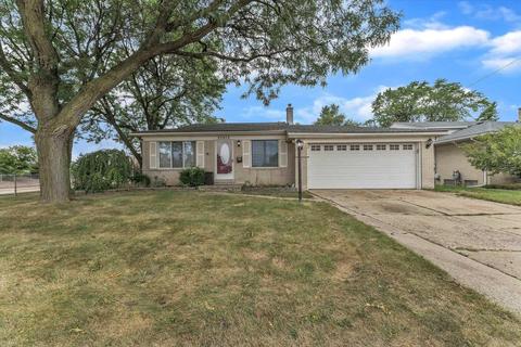 27015 Sutherland Dr, Warren, MI 48088 photo 1