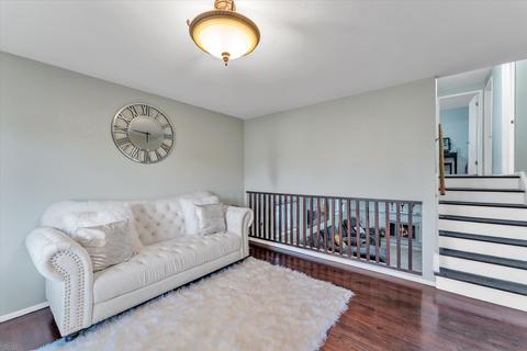 27015 Sutherland Dr, Warren, MI 48088 photo 17