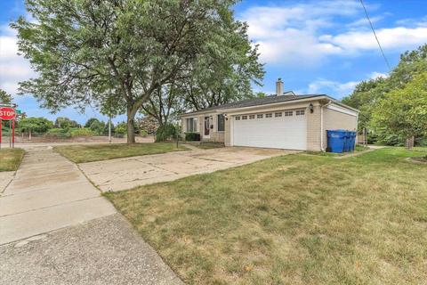 27015 Sutherland Dr, Warren, MI 48088 photo 4