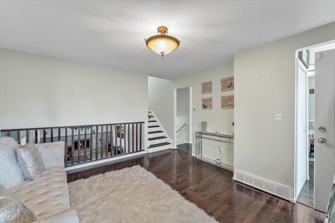 27015 Sutherland Dr, Warren, MI 48088 photo 16