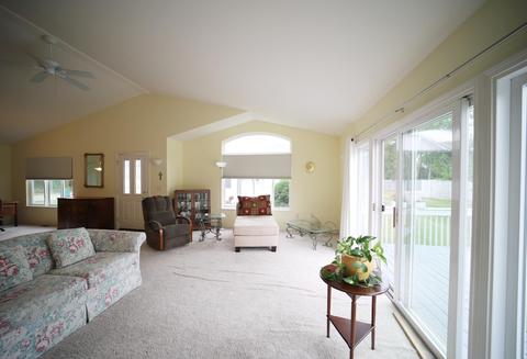124 Aberdeen Dr, Flushing, MI 48433 photo 8