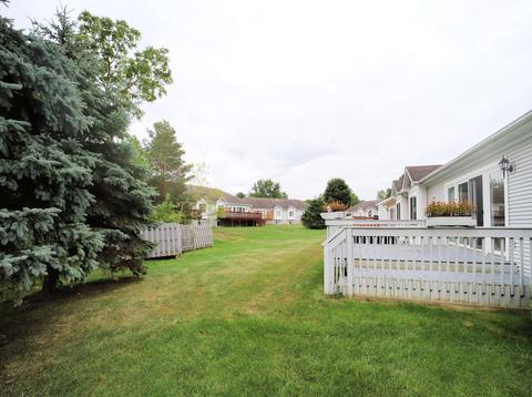 124 Aberdeen Dr, Flushing, MI 48433 photo 21