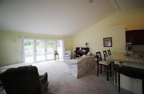 124 Aberdeen Dr, Flushing, MI 48433 photo 7