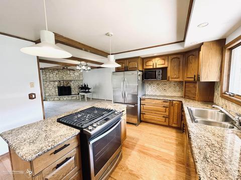 9423 E Lippincott Blvd, Davison, MI 48423 photo 8