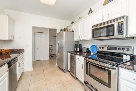 576 N Huron Apt 304 #304, Au Gres, MI 48703 photo 4