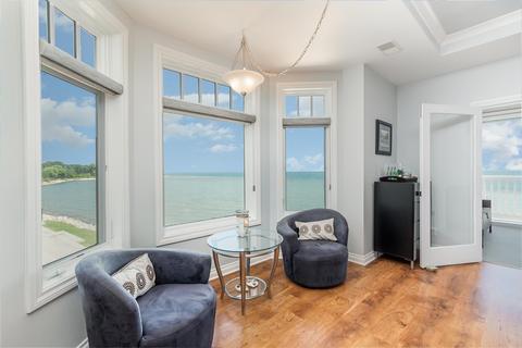 576 N Huron Apt 304 #304, Au Gres, MI 48703 photo 9