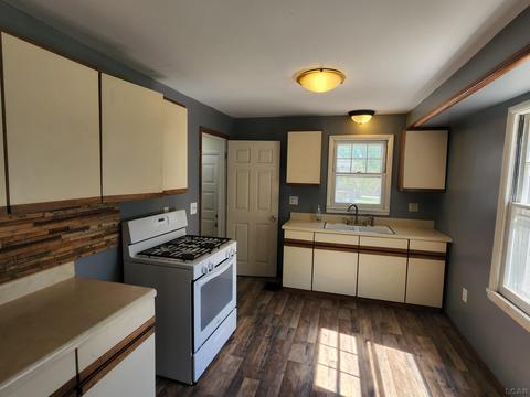 603 Center St, Tecumseh, MI 49286 photo 6