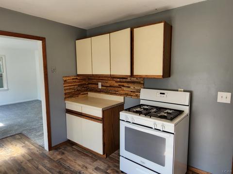 603 Center St, Tecumseh, MI 49286 photo 7
