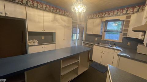 3402 S Irish Rd, Davison, MI 48423 photo 7