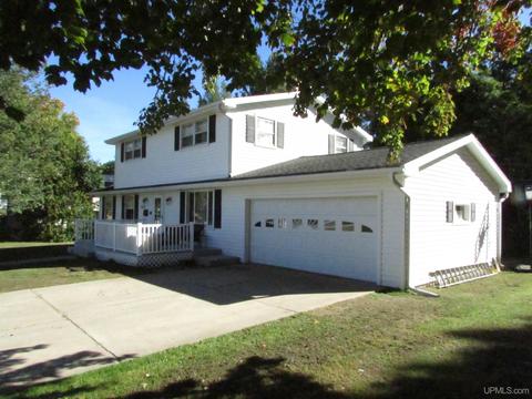 502 Maple St, Munising, MI 49862 photo 2