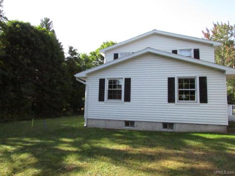 502 Maple St, Munising, MI 49862 photo 40