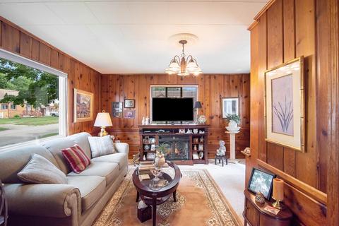 2001 Calumet St, Flint, MI 48503 photo 7