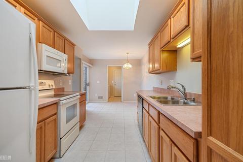 49765 Hidden Vly, Macomb, MI 48044 photo 10