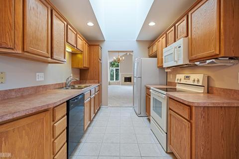 49765 Hidden Vly, Macomb, MI 48044 photo 12