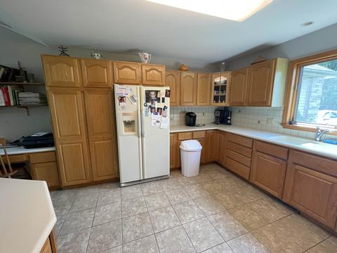 1806 Berkshire, Gladwin, MI 48624 photo 7