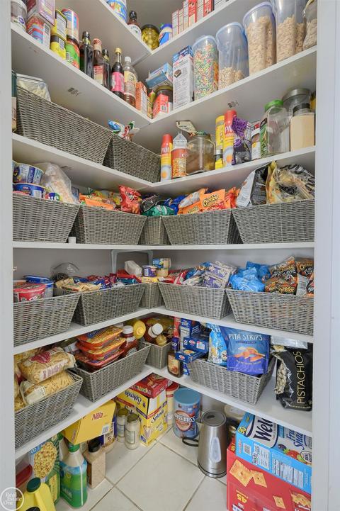 46801 Pine Valley Dr, Macomb, MI 48044 photo 9