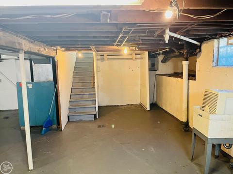 2829 Maple, Port Huron, MI 48060 photo 18