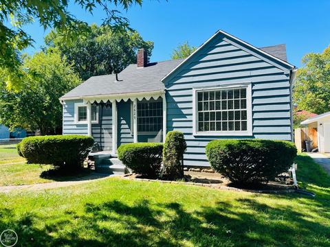 2829 Maple, Port Huron, MI 48060 photo 3