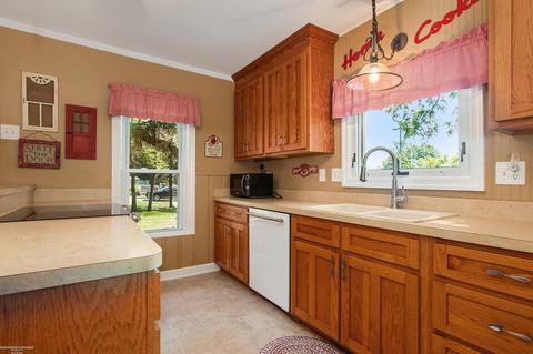 23606 E Main St, Armada, MI 48005 photo 24