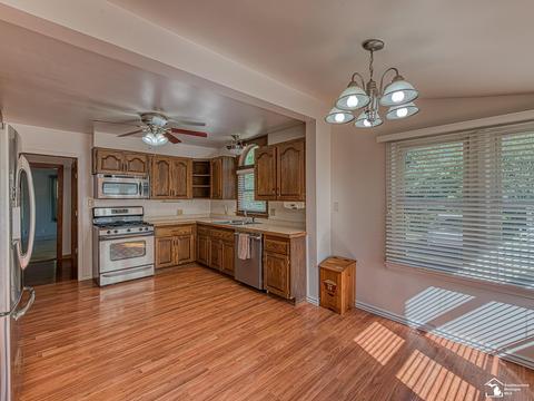 4444 S Huron River Dr, Flat Rock, MI 48134 photo 3