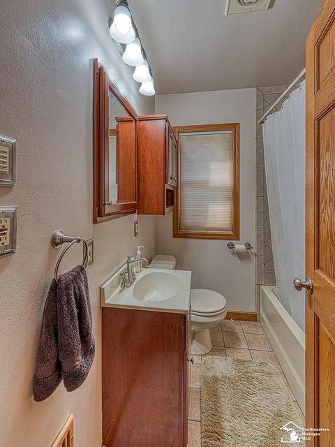 4444 S Huron River Dr, Flat Rock, MI 48134 photo 14