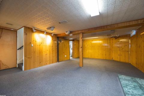 31102 Spring Ct E, Fraser, MI 48026 photo 25