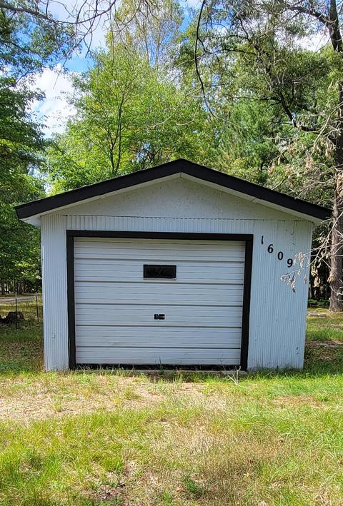 1609 Oakwood, Gladwin, MI 48624