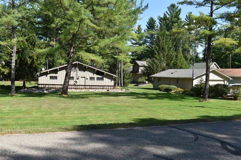 3640 Whispering Pnes, Gladwin, MI 48624 photo 13