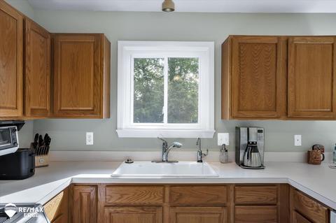 1475 Newcastle Dr, Davison, MI 48423 photo 14