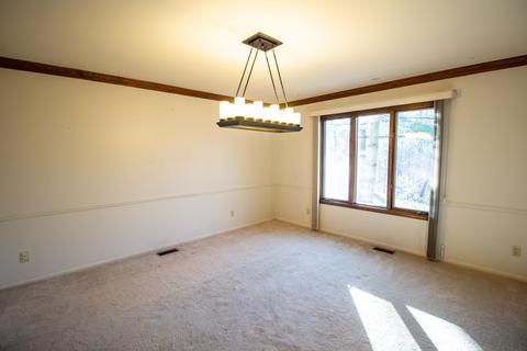 8352 Hidden Creek Dr, Flushing, MI 48433 photo 16