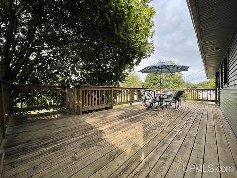 845 Wabash St, Ishpeming, MI 49849 photo 4