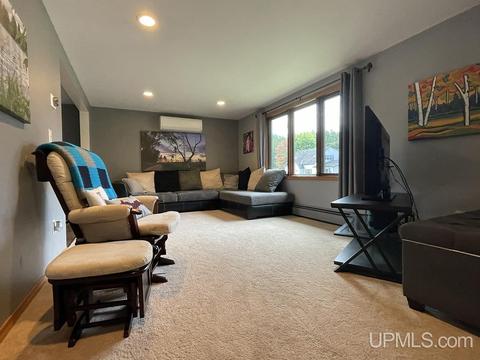 845 Wabash St, Ishpeming, MI 49849 photo 12