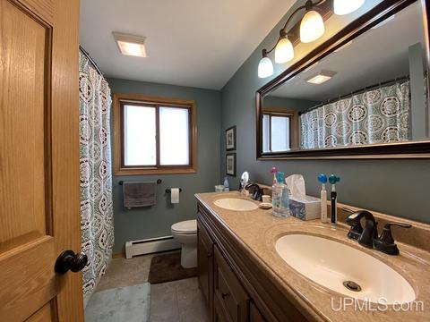 845 Wabash St, Ishpeming, MI 49849 photo 15