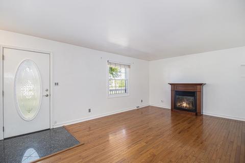 8071 W Carpenter, Flushing, MI 48433 photo 4