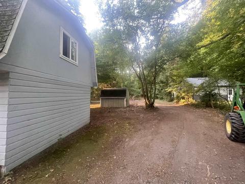 6063 High Rd, Clay, MI 48001 photo 3